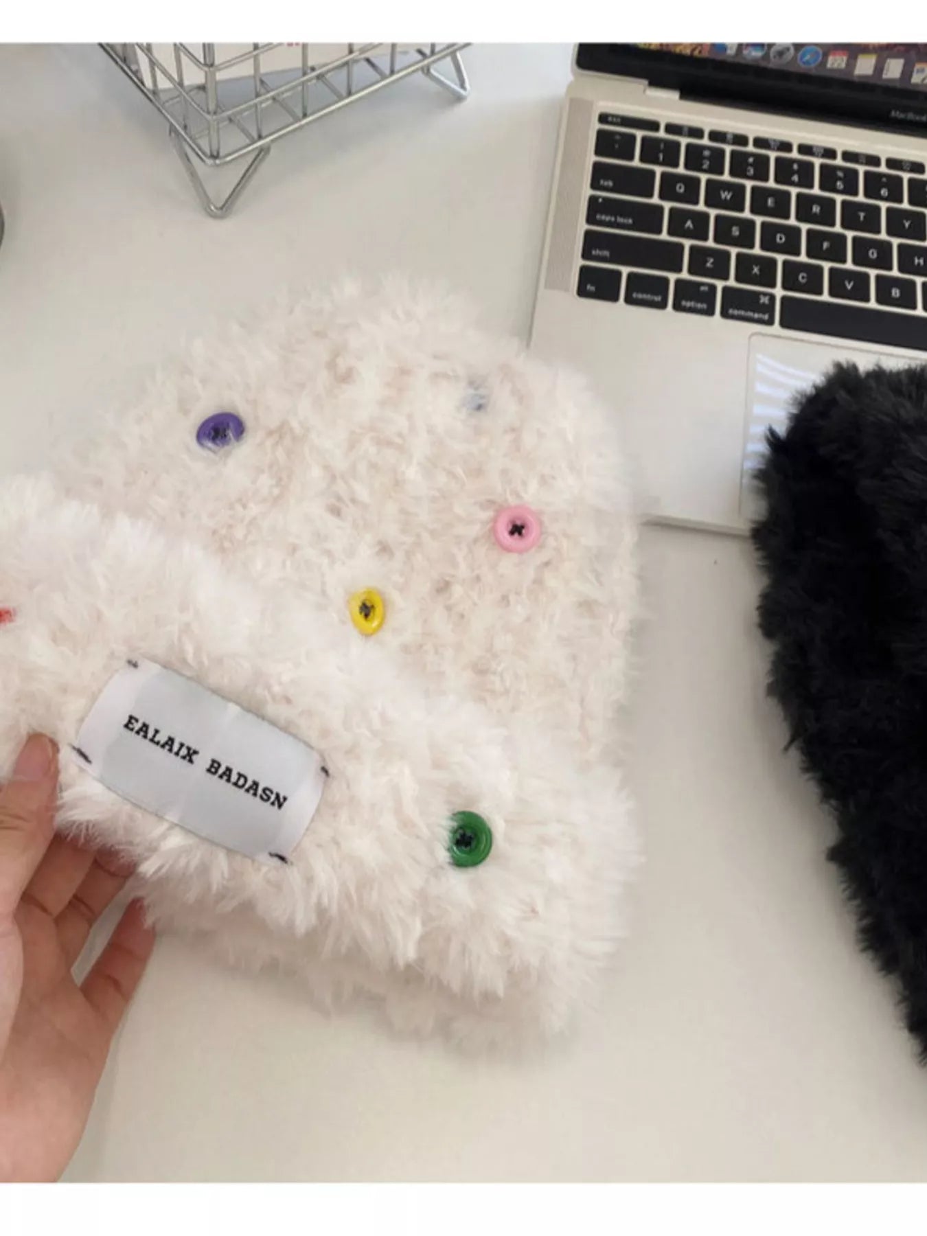 86e37a3ba9af47aca3bdd9d6a6ca10ae-Max-Origin